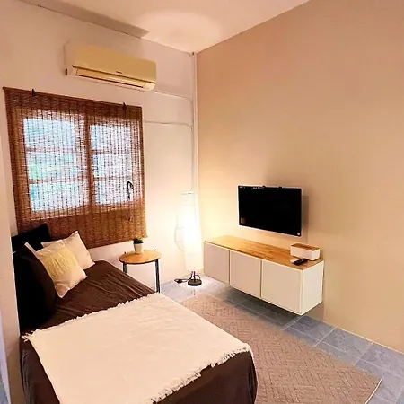 Alissia House No 518 Apartment